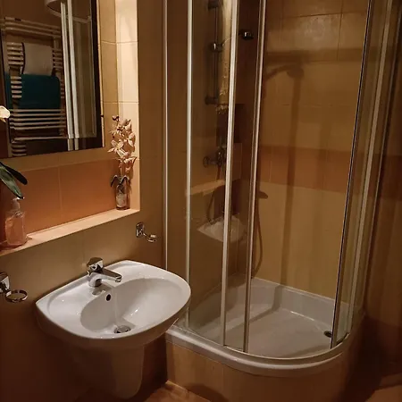 Babka Wiezowiec Lägenhetshotell Warszawa